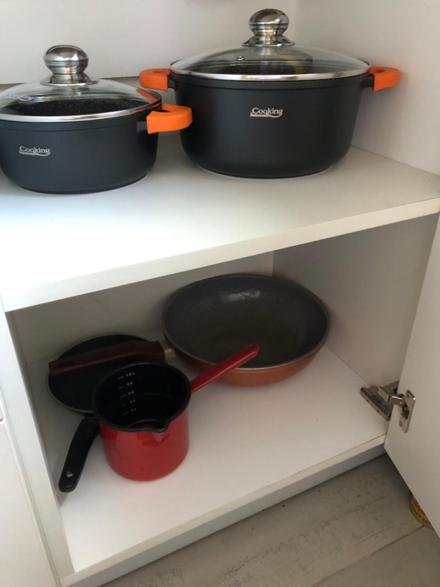 Adrian Home, Central Ploiesti Ngoại thất bức ảnh